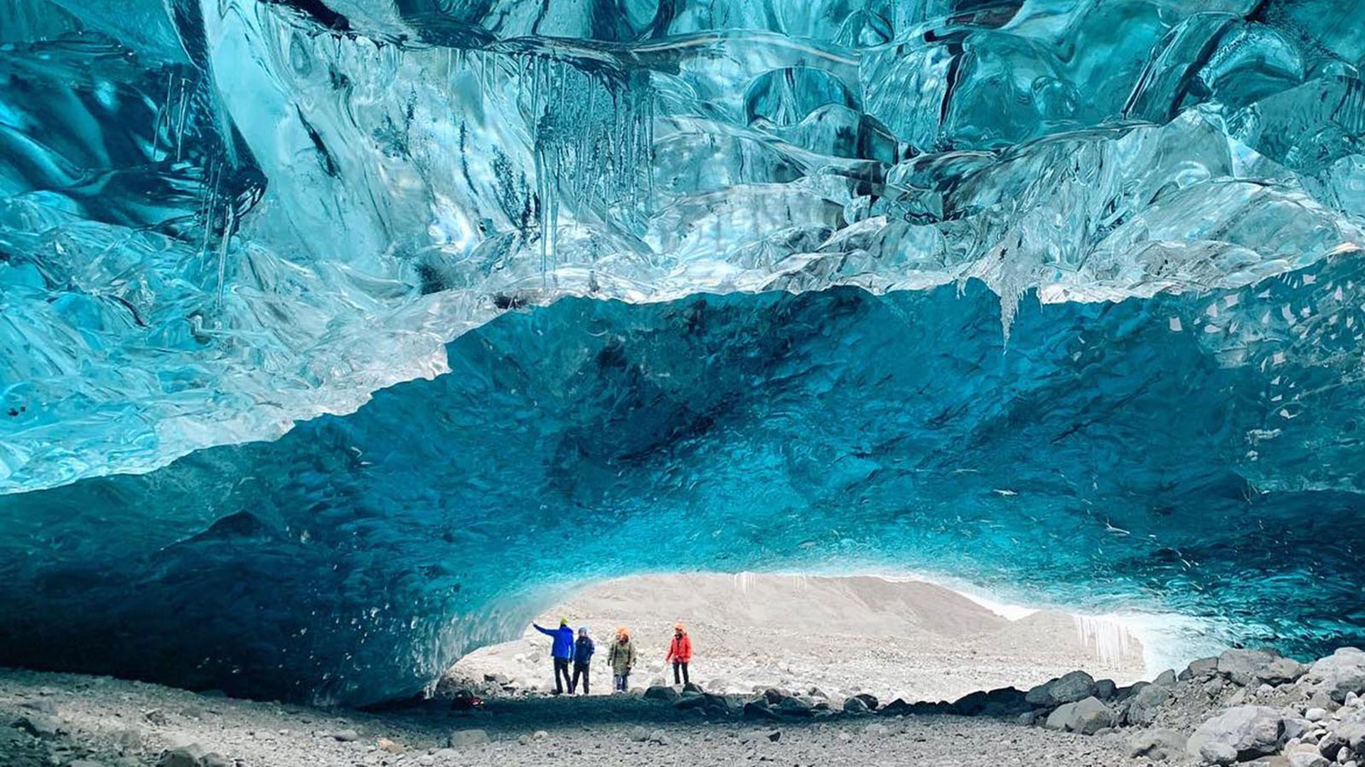 Iceland-Ice-Cave-Ecotour-Women